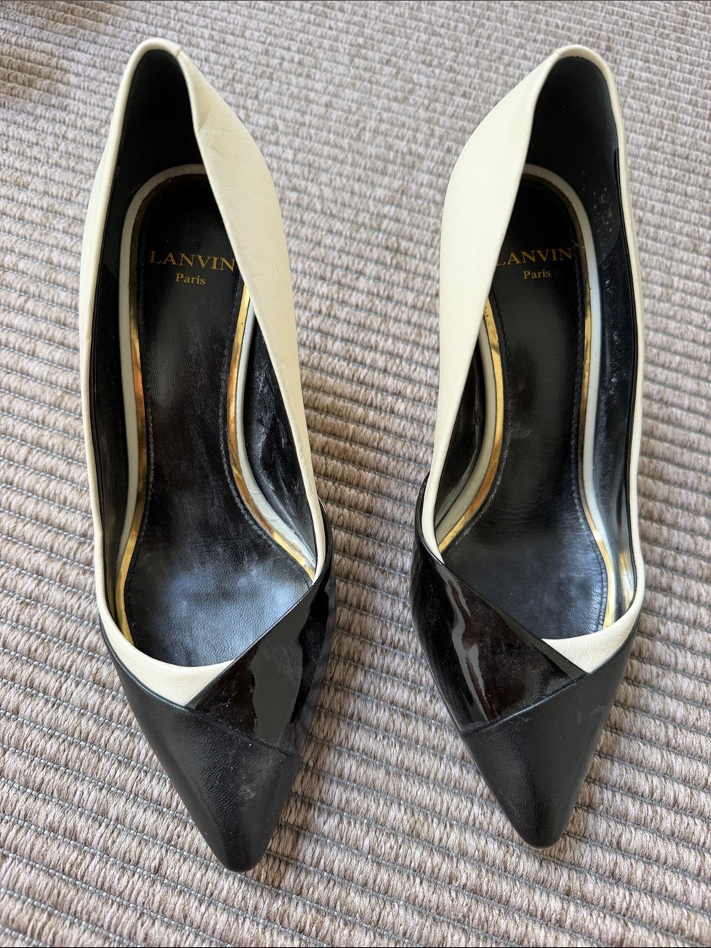Lanvin Black and Cream Pointed-Toe Two-Tone Pumps